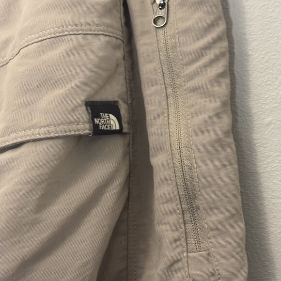 The North Face Mens Convertible Cargo Pants Beige Lightweight & Versatile Outdoo - Picture 3 of 14
